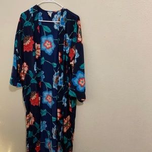 Forever 21 flowered long kimono